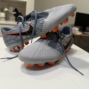 Nike Athletic Shoes - Gray and Orange
